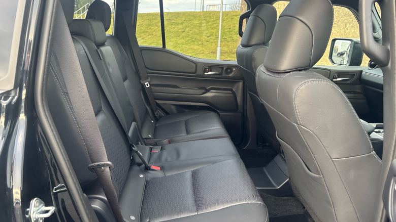 Toyota Land Cruiser 2.8 D-4D 48V 205 Invincible 5dr Auto [Pan Rf/5 St] Diesel Station Wagon